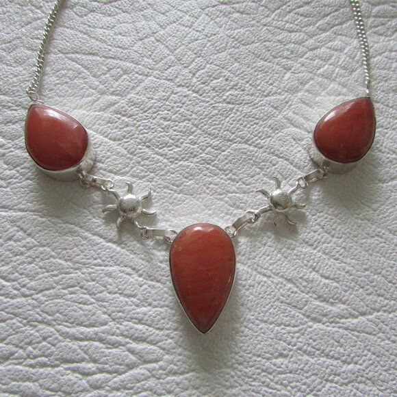 Jasper Stone and Sun Necklace - NEW - Picture 3 of 7
